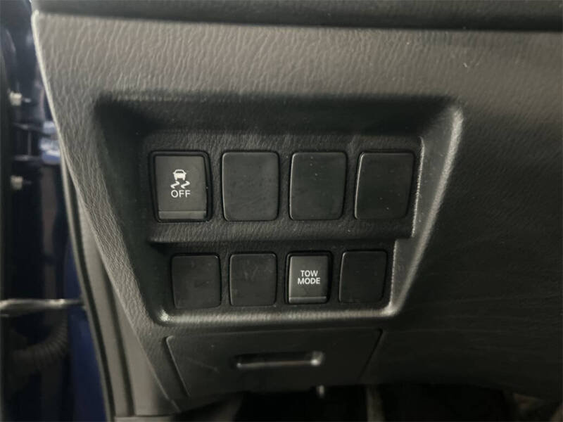 2018 Nissan Pathfinder SV