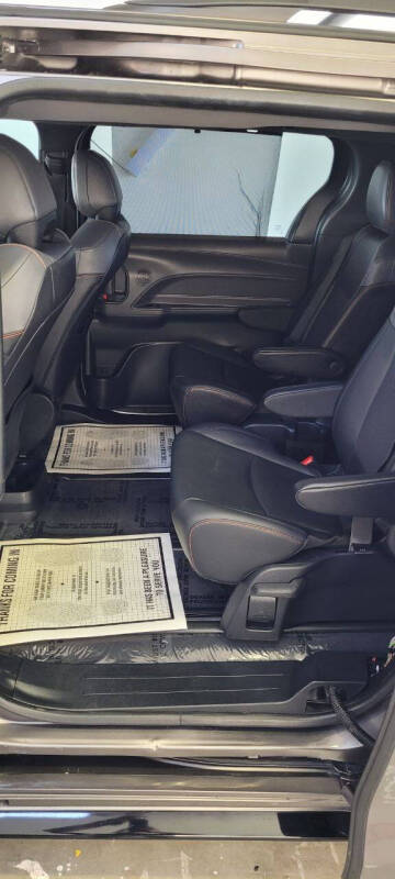 2022 Toyota Sienna XSE 7-Passenger