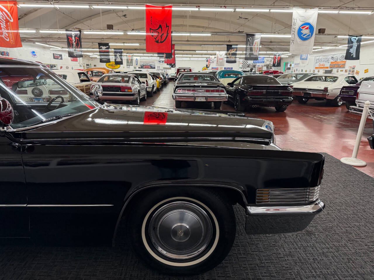 1970 CADILLAC FLEETWOOD 44