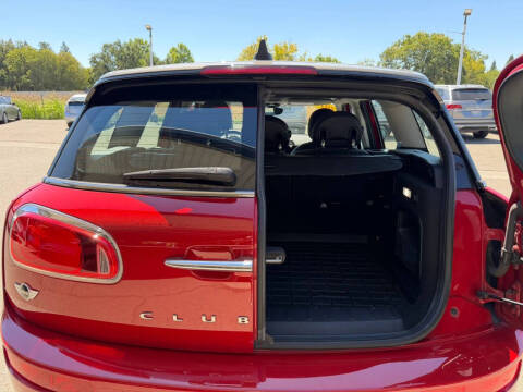 2017 MINI Clubman Cooper