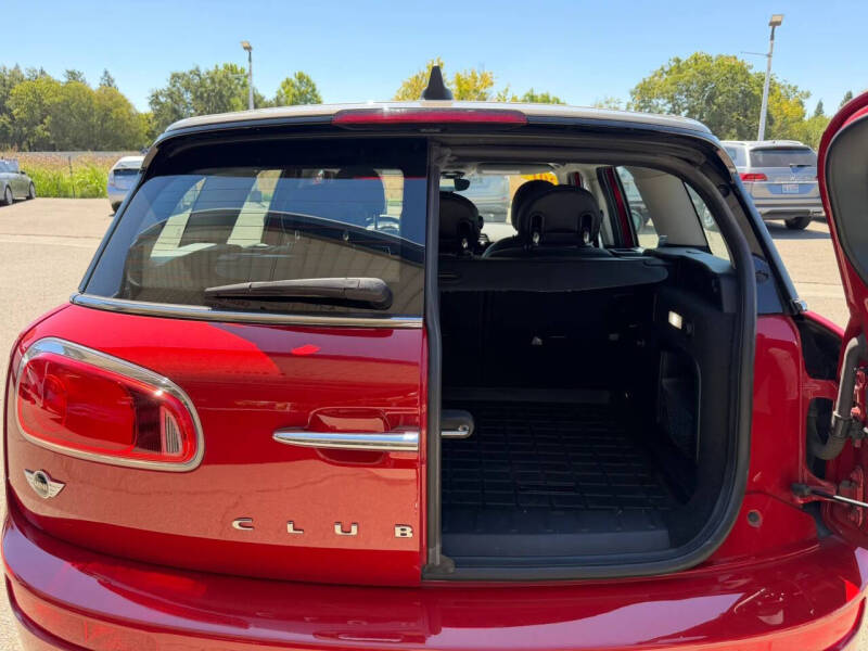 2017 MINI Clubman Cooper