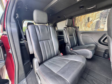 2016 Dodge Grand Caravan R/T