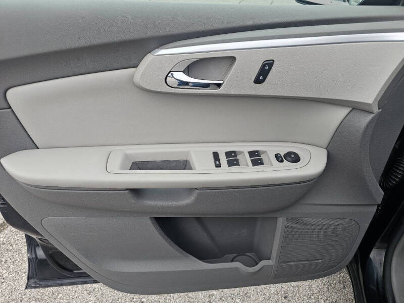 2011 Chevrolet Traverse LT