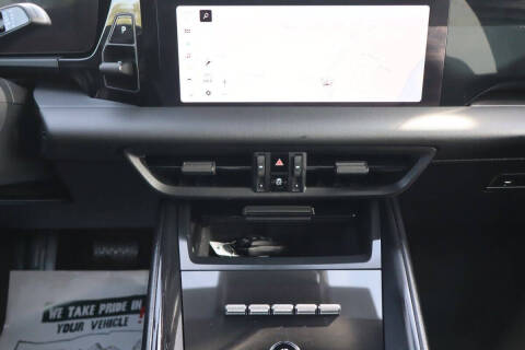 2025 Porsche Macan 4 Electric
