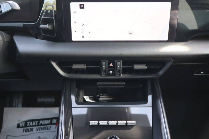 2025 Porsche Macan 4 Electric