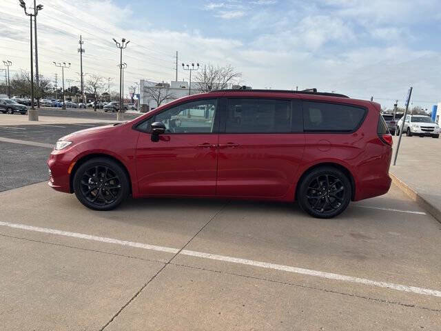 2025 Chrysler Pacifica Limited