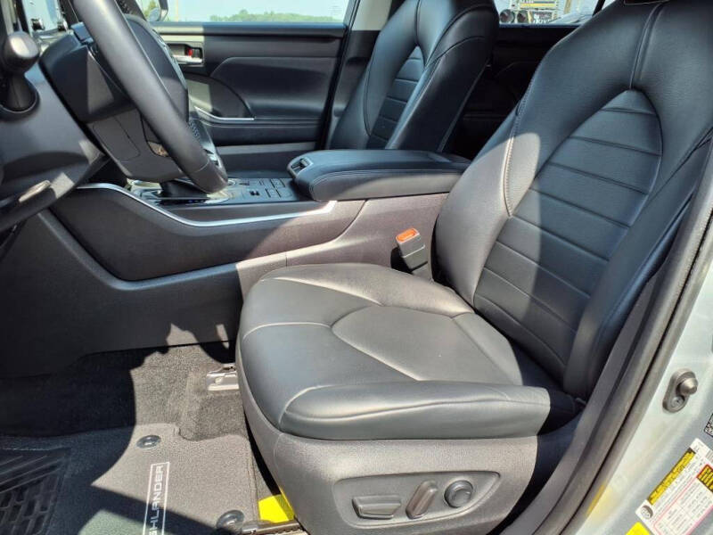 2021 Toyota Highlander XLE