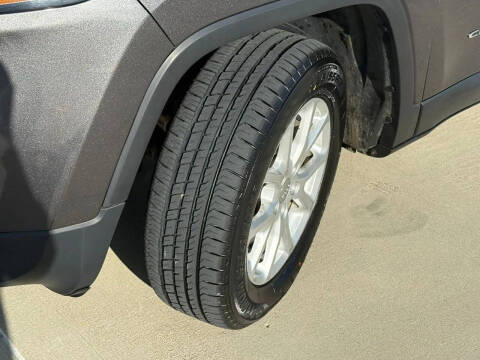 2018 Jeep Cherokee Latitude Plus