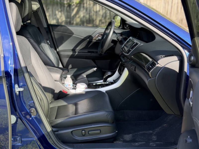 2017 Honda Accord Hybrid EX-L