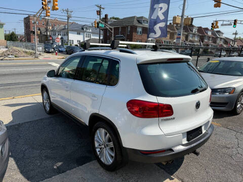 2012 Volkswagen Tiguan SE 4Motion