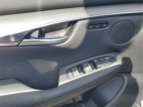 2025 Infiniti QX50 Luxe