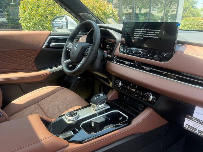 2026 Mitsubishi Outlander SEL
