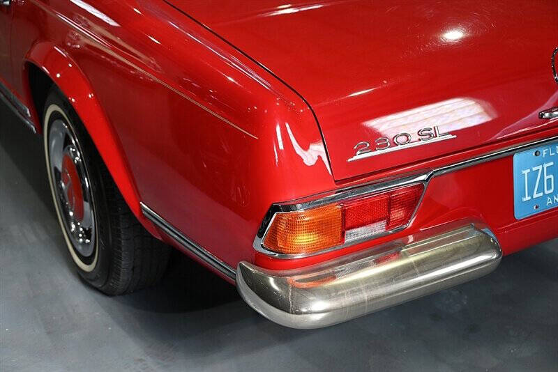 1967 Mercedes-Benz 230SL 13