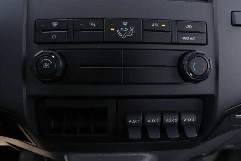 2025 Ford F-750 Super Duty