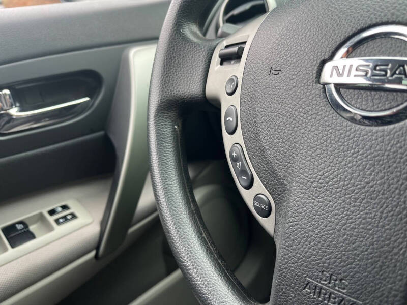 2012 Nissan Rogue SV