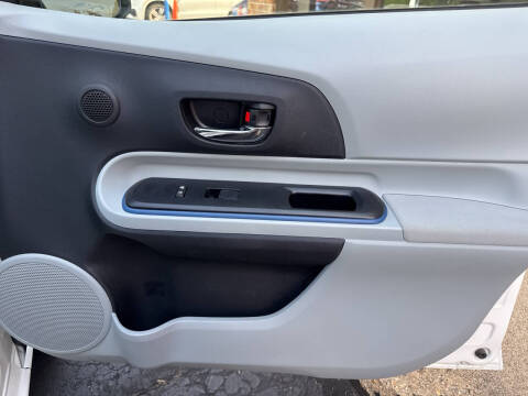 2012 Toyota Prius c Two