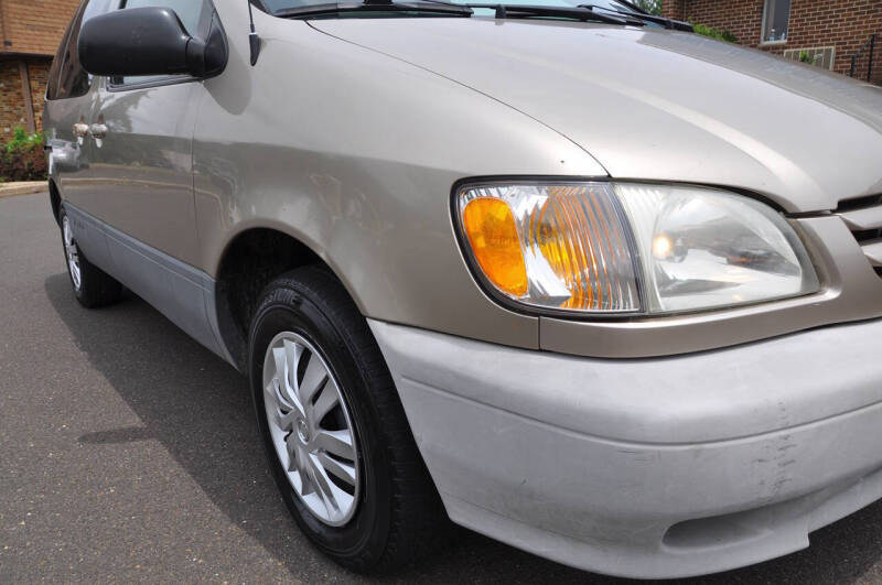 2002 Toyota Sienna LE