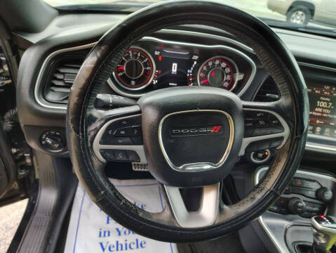 2015 Dodge Challenger SXT Plus