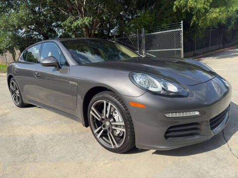 2016 Porsche Panamera Edition