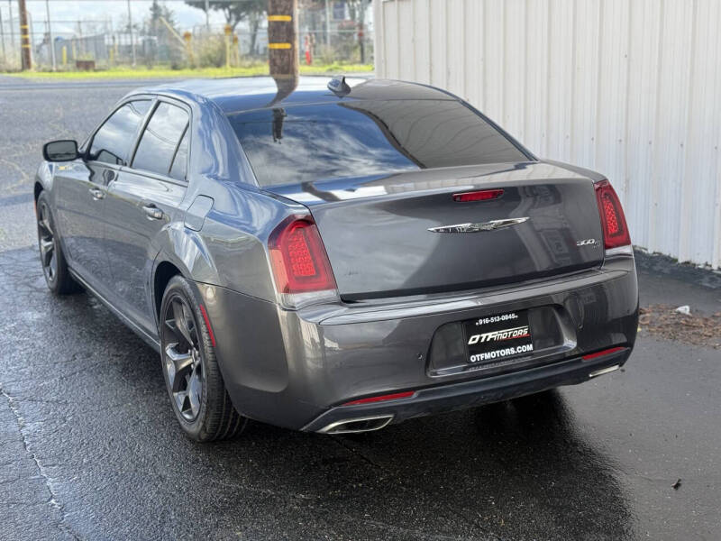 2021 Chrysler 300 S V6