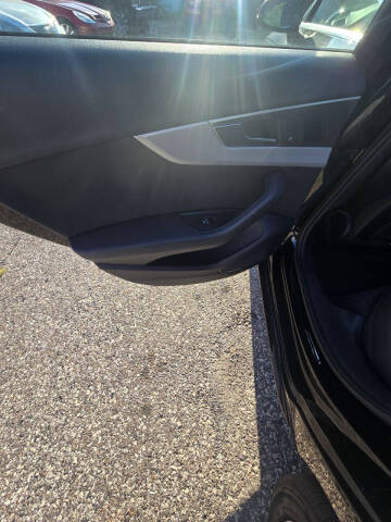 2017 Audi A4 2.0T quattro Premium Plus