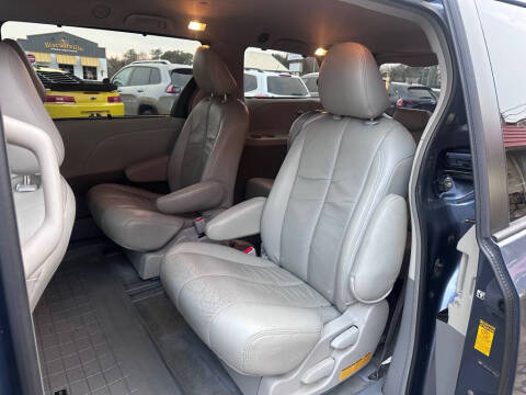 2014 Toyota Sienna