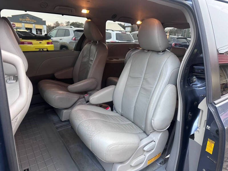2014 Toyota Sienna