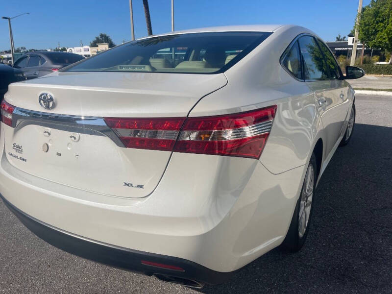 2013 Toyota Avalon XLE