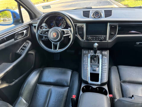 2018 Porsche Macan