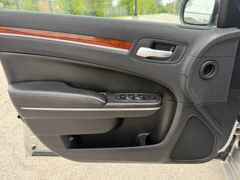 2012 Chrysler 300