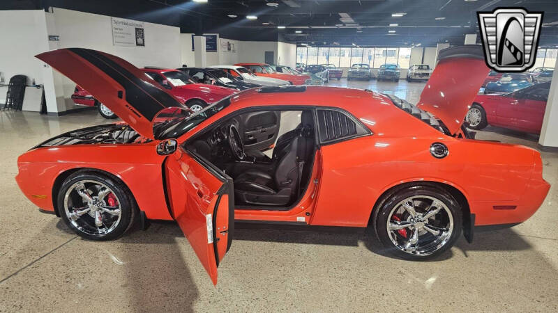 2009 Dodge Challenger SRT8