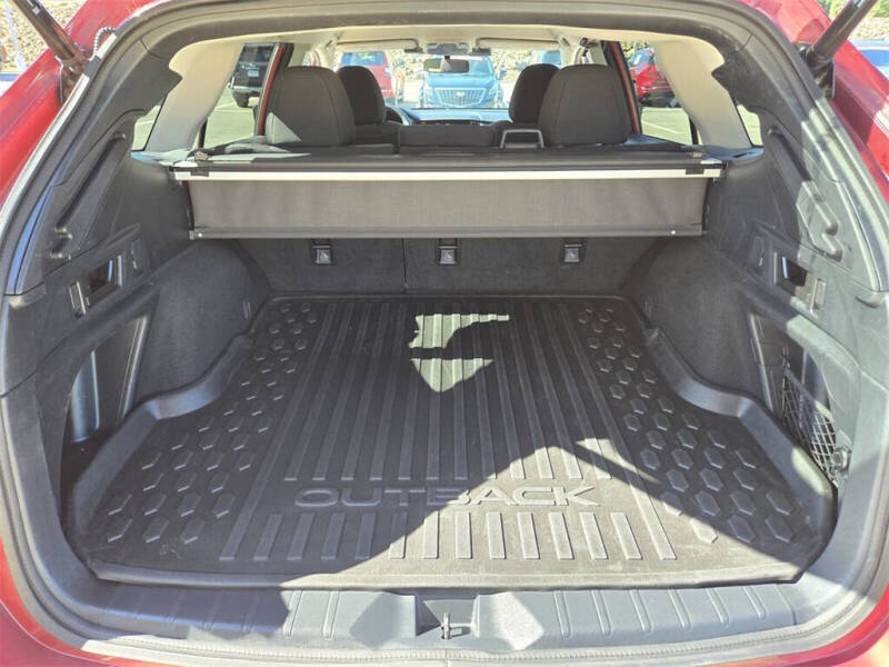 2023 Subaru Outback Premium