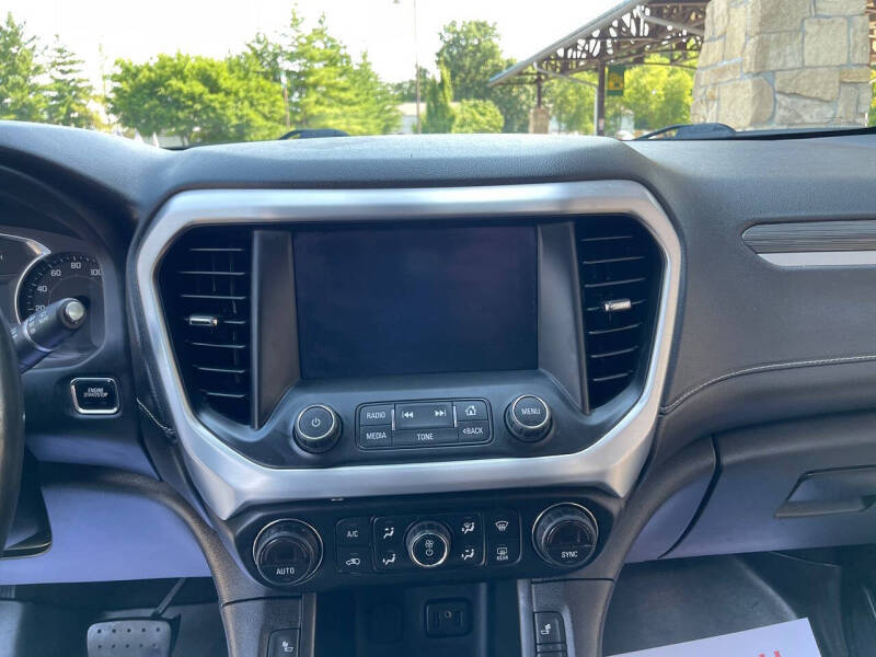 2019 GMC Acadia SLT-1