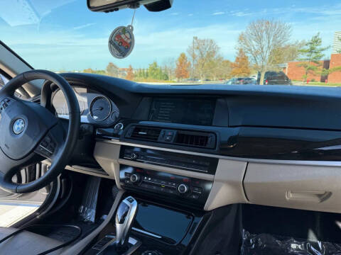 2012 BMW 5 Series 535i