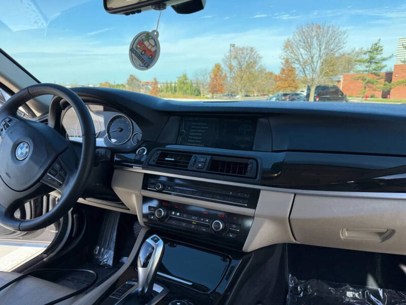 2012 BMW 5 Series 535i