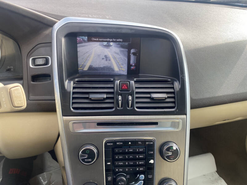 2013 Volvo XC60 3.2 Platinum