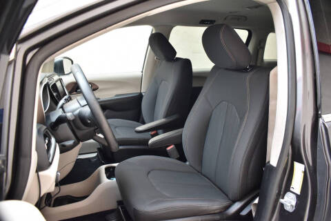 2019 Chrysler Pacifica L
