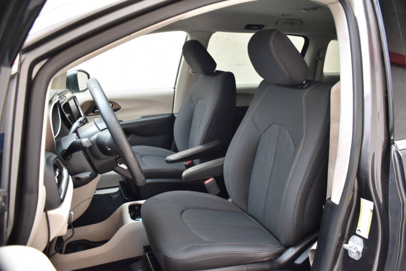 2019 Chrysler Pacifica L