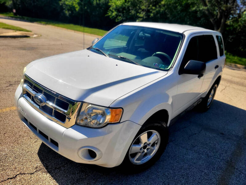 2009 Ford Escape for sale at Future Motors in Addison IL