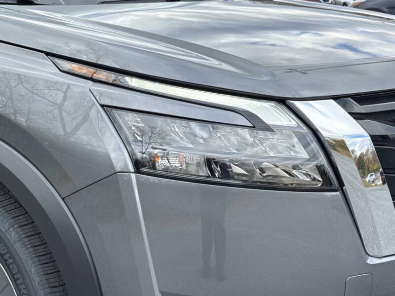 2025 Nissan Pathfinder S