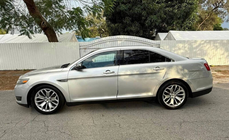 2017 Ford Taurus Limited