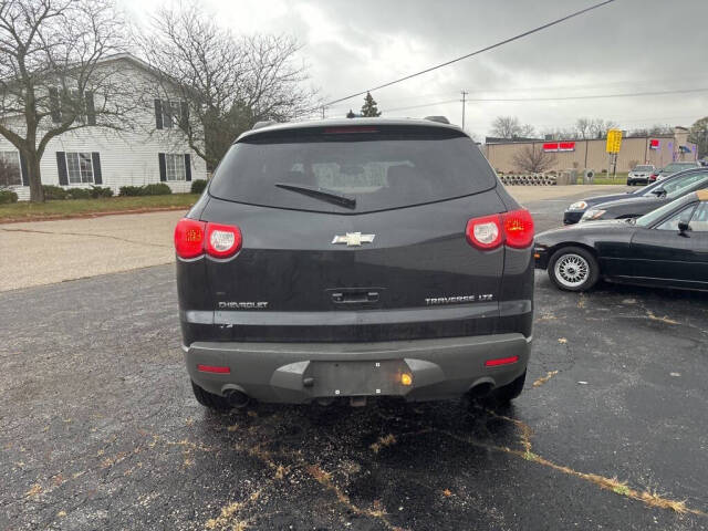 2010 Chevrolet Traverse for sale at DECKER AUTO SALES in Bay City, MI