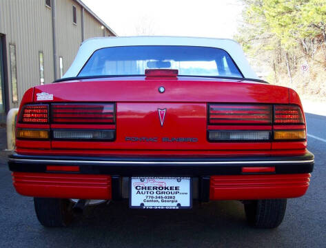 1990 Pontiac Sunbird LE