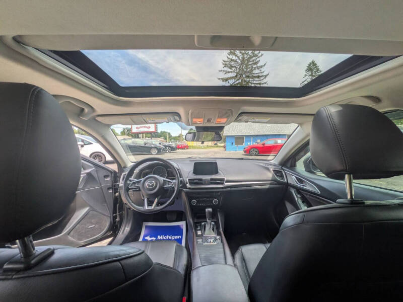2018 Mazda MAZDA3 Touring