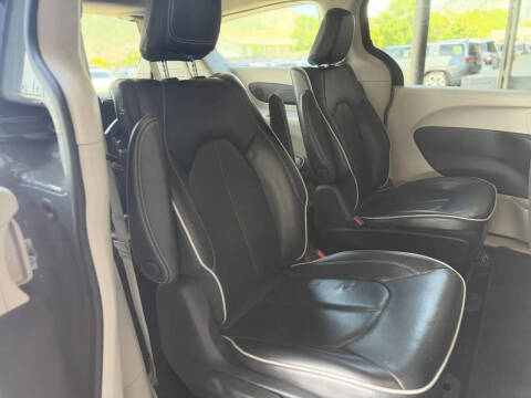2022 Chrysler Pacifica Hybrid Limited