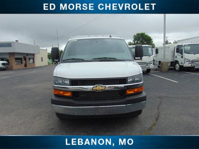2025 Chevrolet Express 3500