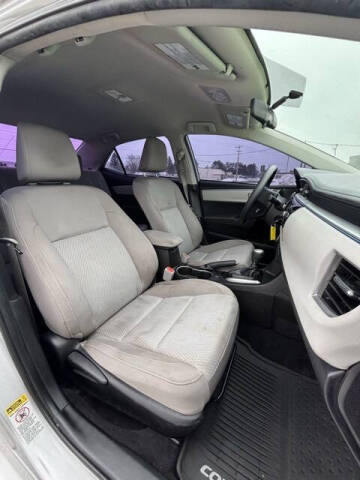 2016 Toyota Corolla LE