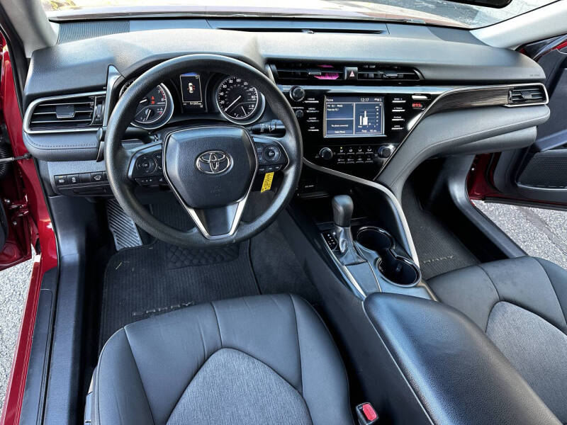 2019 Toyota Camry LE