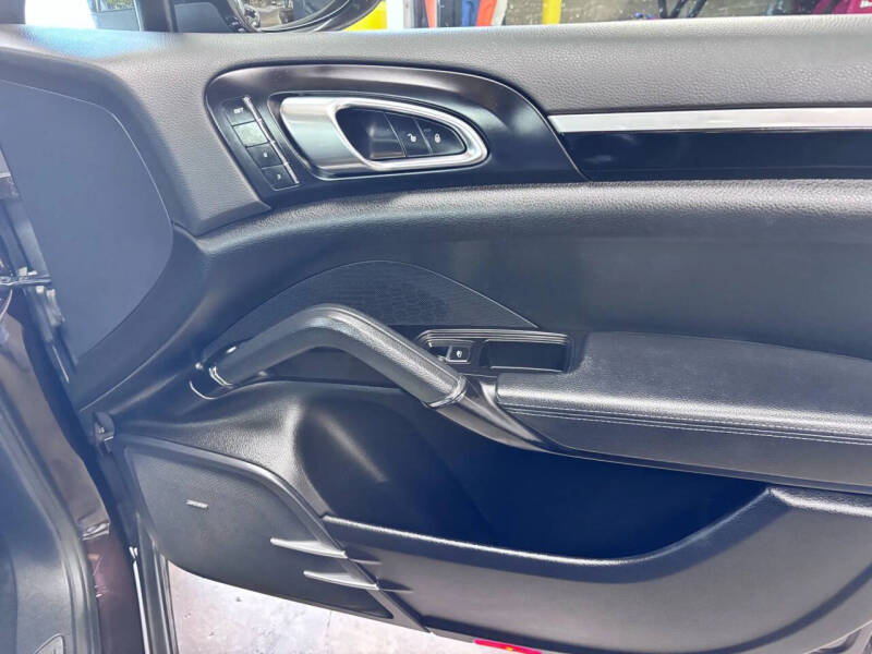 2016 Porsche Cayenne