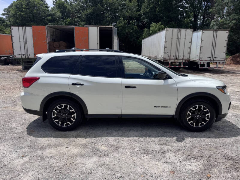 2020 Nissan Pathfinder SL